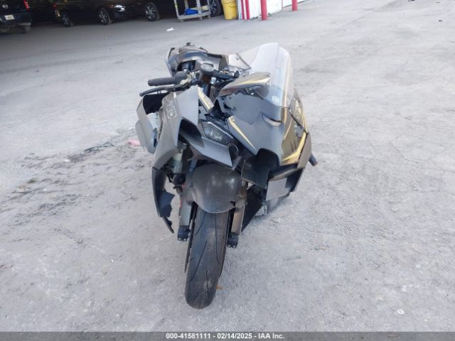 2023 KAWASAKI ZX1002 JKBZXVM18PA005041 Photo 4