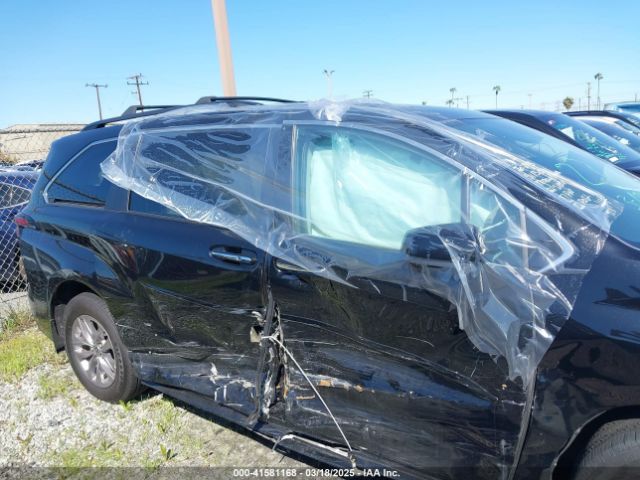 5TDJRKEC7NS108676 Toyota SIENNA XLE
