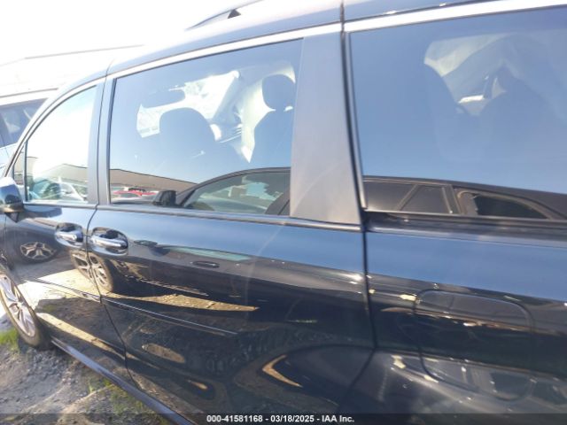 5TDJRKEC7NS108676 Toyota SIENNA XLE