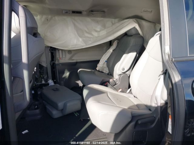 5TDJRKEC7NS108676 Toyota SIENNA XLE