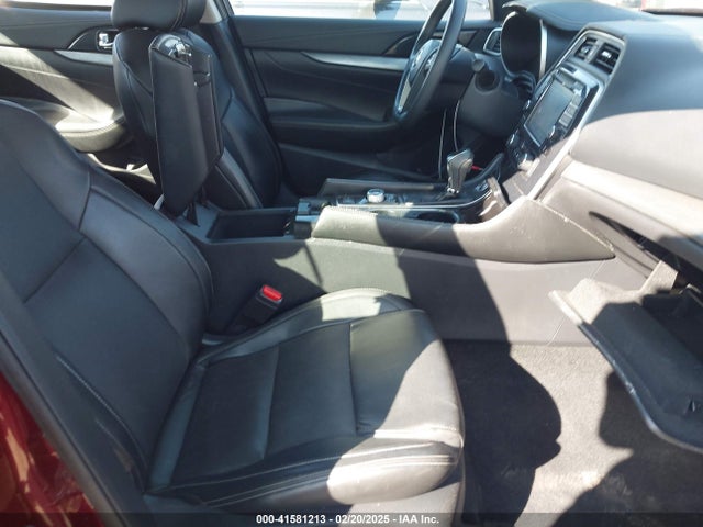 1N4AA6AP8JC409949 Nissan Maxima 3.5 Sv