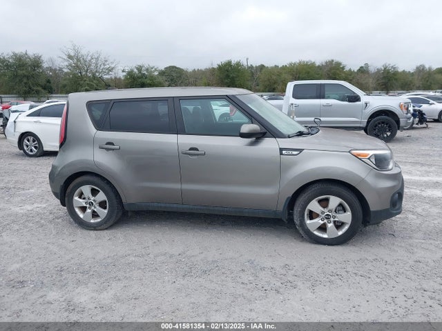 KIA Soul 2017 KNDJN2A2XH7447651 Image 13