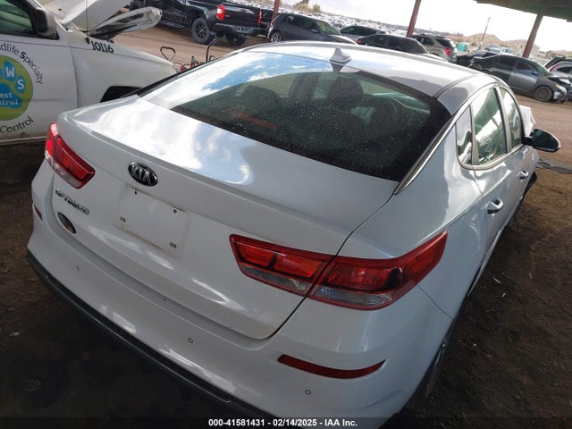 5XXGT4L39KG325279 KIA Optima Lx