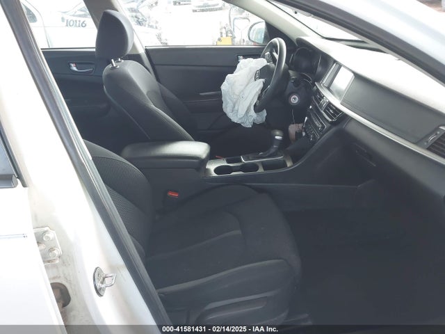 5XXGT4L39KG325279 KIA Optima Lx