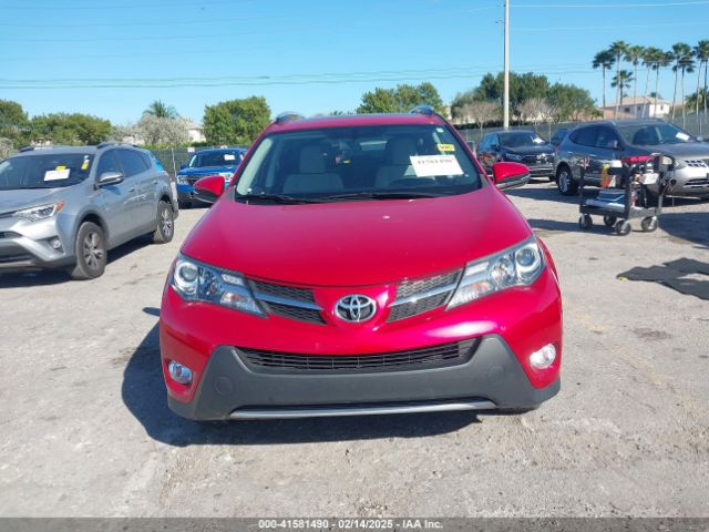 2T3WFREV3EW127667 Toyota Rav4 Xle
