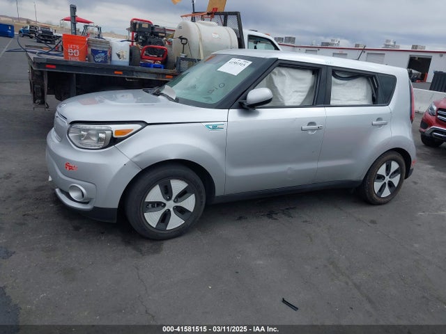 KNDJP3AE5J7026503 KIA Soul Ev Eve