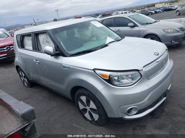 KNDJP3AE5J7026503 KIA Soul Ev Eve