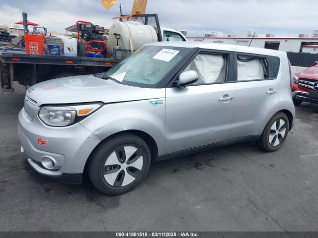 KNDJP3AE5J7026503 KIA Soul Ev Eve