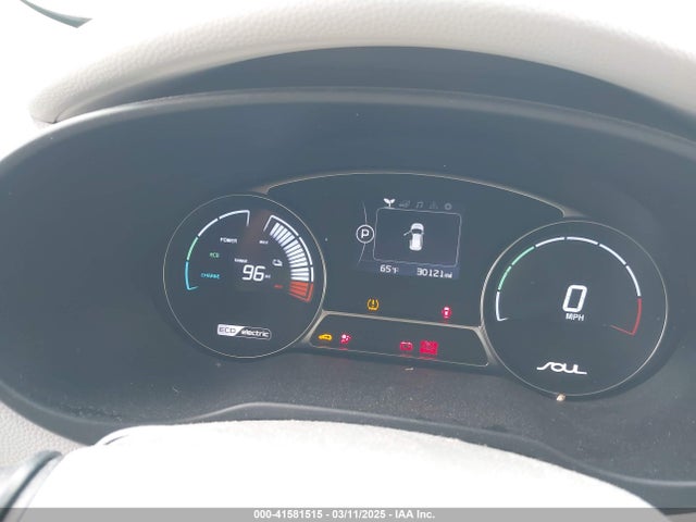 KNDJP3AE5J7026503 KIA Soul Ev Eve