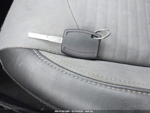 1FMCU0GD4JUA92231 Ford ESCAPE SE