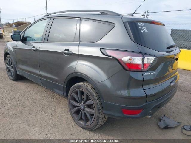 1FMCU0GD4JUA92231 Ford ESCAPE SE