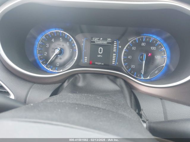 2C4RC1DG6MR545823 Chrysler Voyager Lxi