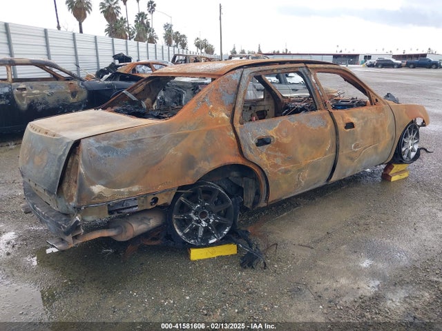 2011 CADILLAC DTS 1G6KD5E69BU103097 Photo 3