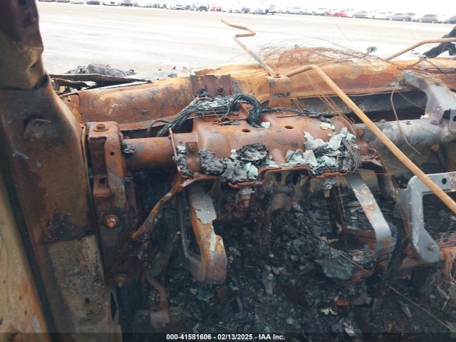 2011 CADILLAC DTS 1G6KD5E69BU103097 Photo 6