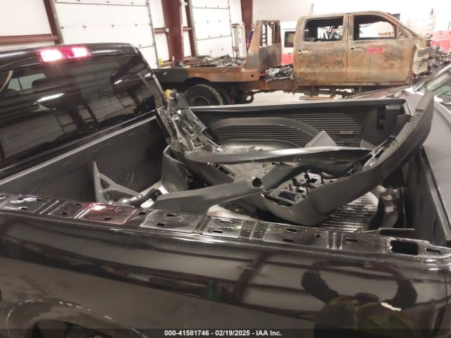 1C6RR7LT1MS535500 RAM 1500 Classic Warlock  4x4 5'7 Box