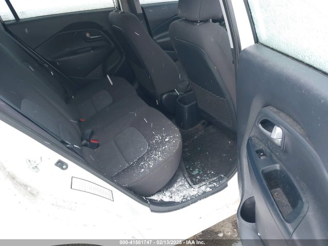 KIA 2017 2017 KNADM4A32H6100404 Image 8