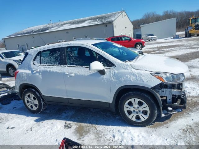 3GNCJKSB1HL187095 Chevrolet TRAX LS