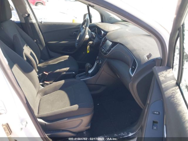 3GNCJKSB1HL187095 Chevrolet TRAX LS
