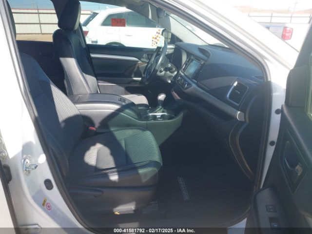5TDZZRFH2JS245962 Toyota Highlander Le Plus