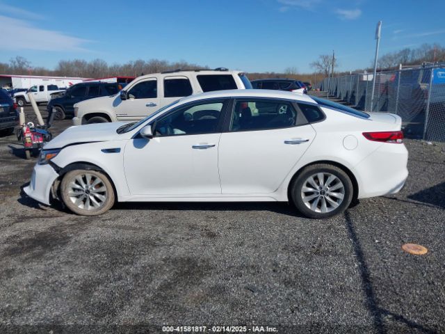 5XXGT4L36JG234209 KIA Optima S