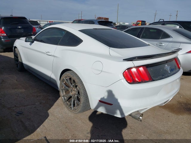 Ford Mustang V6 2015 1FA6P8AM8F5362617 Image 3
