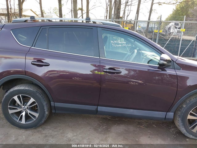 Toyota Rav4 Xle 2017 2T3RFREV9HW690949 Image 13