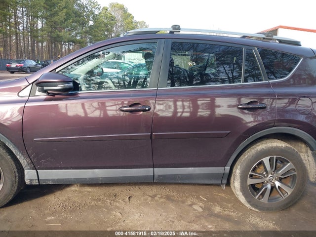 Toyota Rav4 Xle 2017 2T3RFREV9HW690949 Image 14