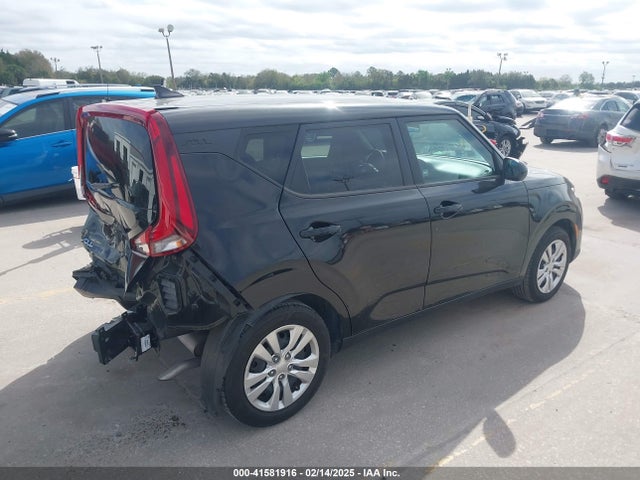 KNDJ23AU7M7761512 KIA SOUL LX