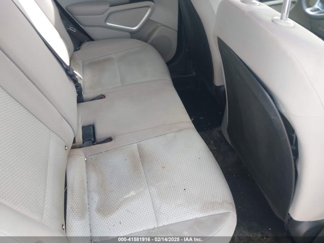 KNDJ23AU7M7761512 KIA SOUL LX