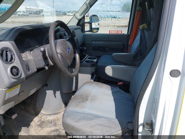 2017 Ford E-450 Cutaway მანქანა იყიდება აუქციონზე, vin: 1FDXE4FS0HDC69096, აუქციონის ნომერი: 41581973