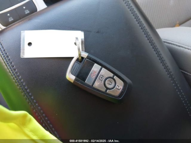 1FMSK7DH8NGB75800 Ford EXPLORER XLT