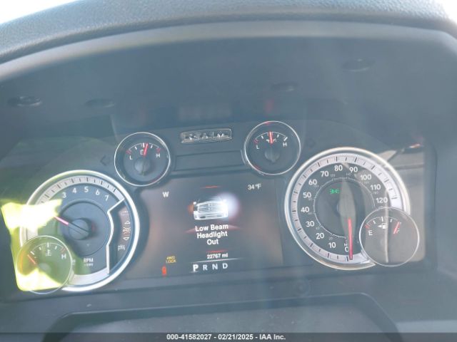1C6RR7GG5NS226790 RAM 1500 Classic Warlock  4x4 6'4 Box