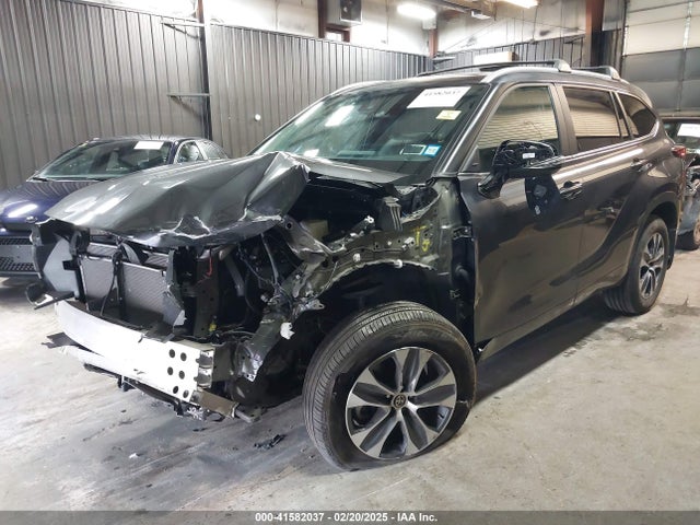 Toyota Highlander Xle 2023 5TDKDRBH4PS009022 Image 6