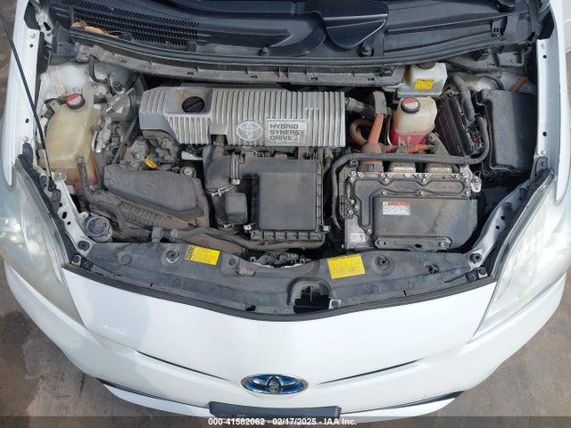 JTDKN3DUXE1851720 Toyota Prius