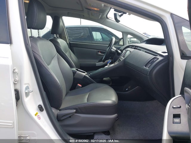 JTDKN3DUXE1851720 Toyota Prius