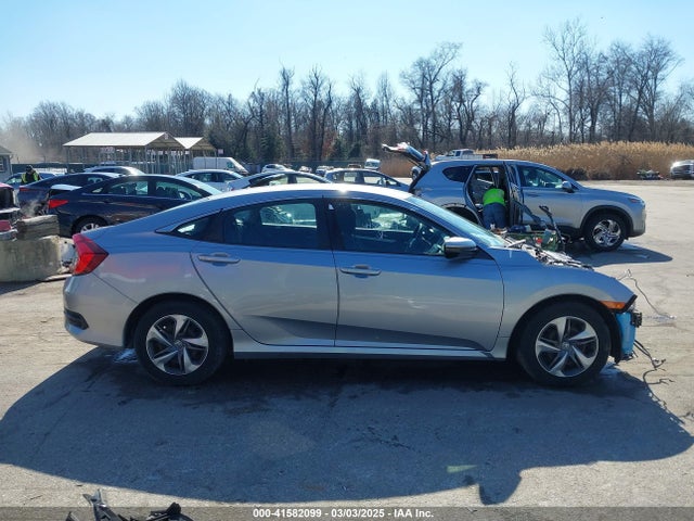 Honda Civic Lx 2019 2HGFC2F67KH518180 Image 14