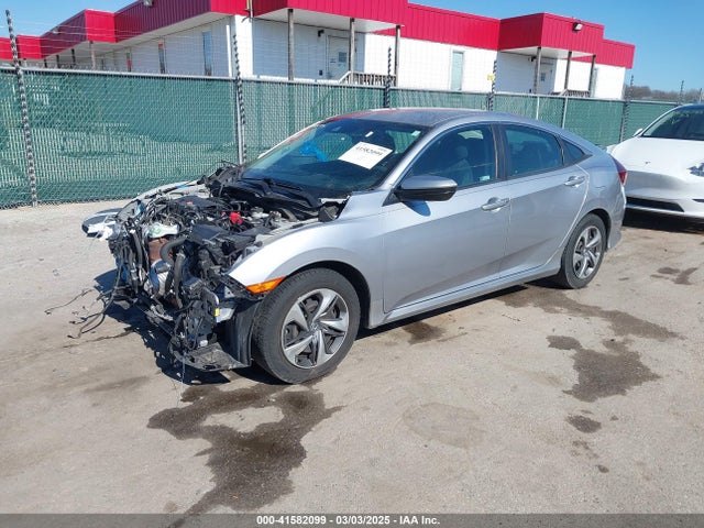 Honda Civic Lx 2019 2HGFC2F67KH518180 Image 2