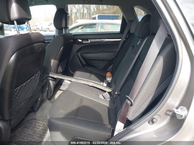 5XYKT3A60EG533956 KIA SORENTO LX