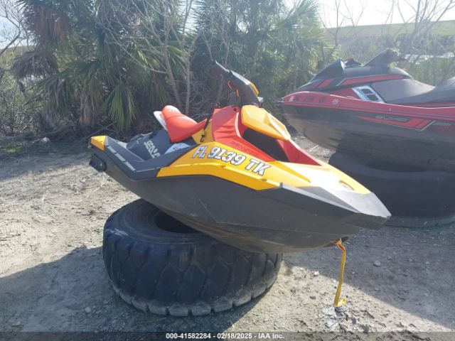 2022 SEA DOO RXT-300 YDVB6923F222