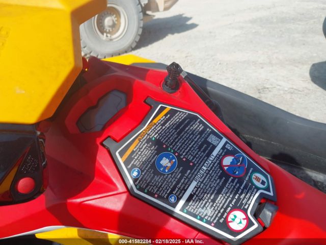 2022 SEA DOO RXT-300 YDVB6923F222 Photo 10