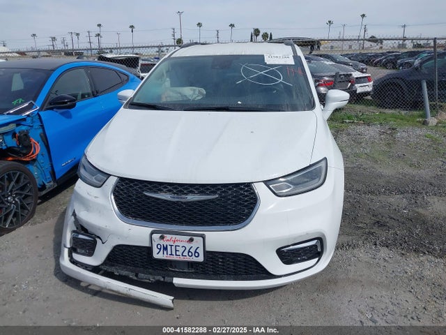 Chrysler Pacifica Touring L 2022 2C4RC1BG6NR162744 Image 13