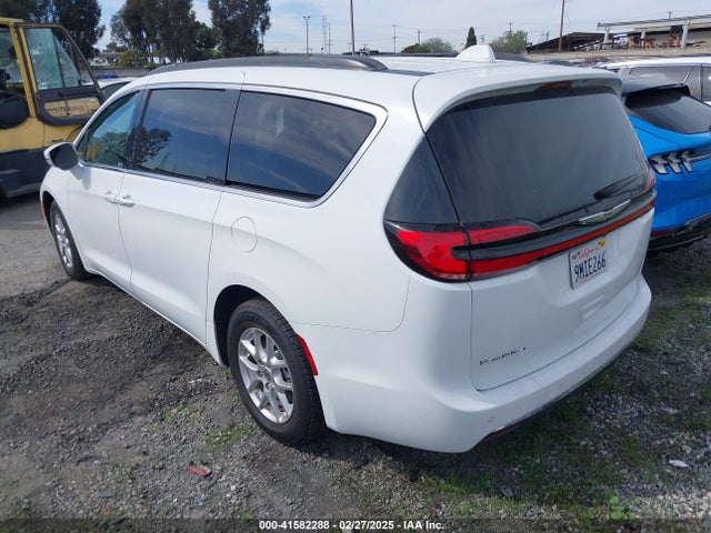 Chrysler Pacifica Touring L 2022 2C4RC1BG6NR162744 Image 3