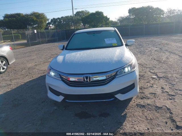 Honda ACCORD LX 2017 1HGCR2F34HA011736 Image 12