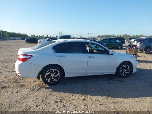 Honda ACCORD LX 2017 1HGCR2F34HA011736 Image 13