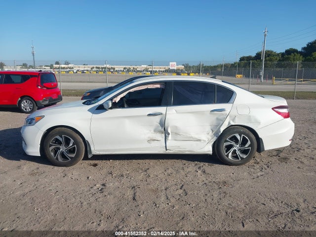 Honda ACCORD LX 2017 1HGCR2F34HA011736 Image 14