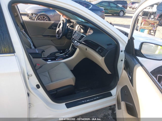 Honda ACCORD LX 2017 1HGCR2F34HA011736 Image 5