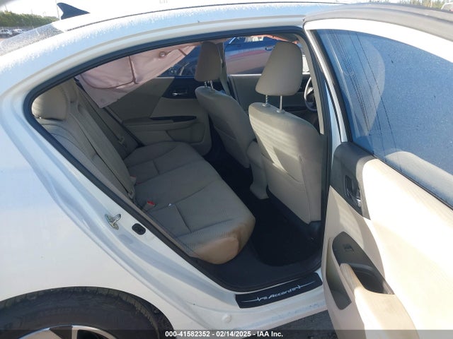 Honda ACCORD LX 2017 1HGCR2F34HA011736 Image 8