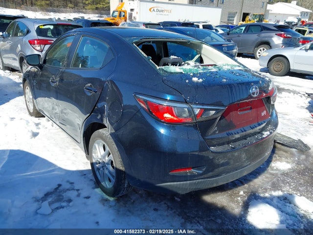 3MYDLBZV0GY137833 Scion IA