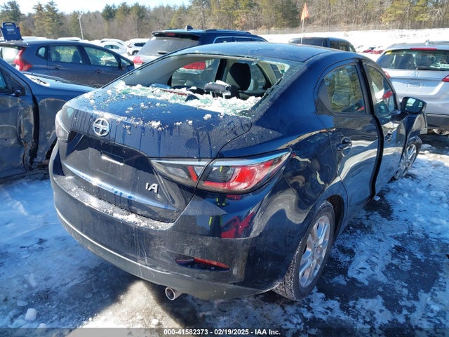 3MYDLBZV0GY137833 Scion IA