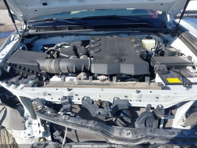 2022 TOYOTA 4RUNNER JTEKU5JR4N6069801 Photo 9